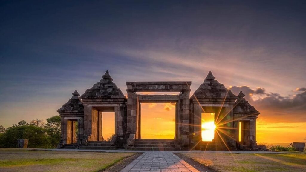 Candi Ratu Boko Sunset