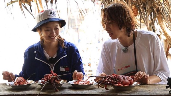 Lee Kwang Soo Makan Lobster di Pantai Timang Gunungkidul